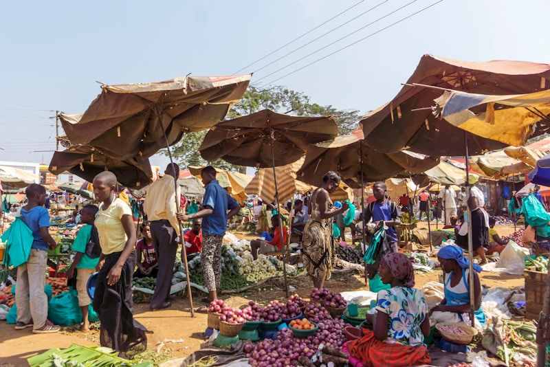 Outdoor African produce market for secured farm trade